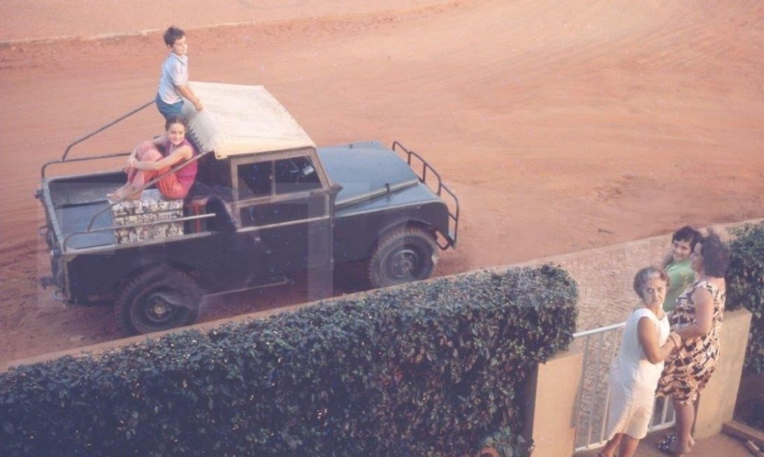 Historic Land Rover photograph from Angola