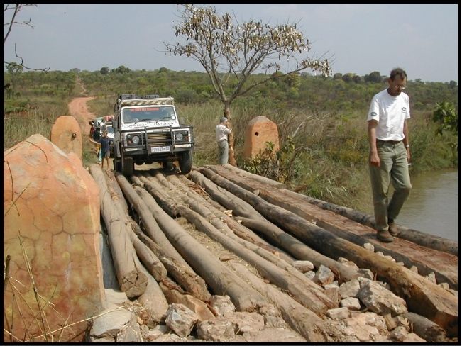 Land Rover expedition photograph in Angola