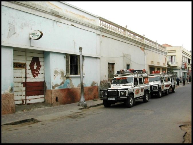 Land Rover encountered in Angola